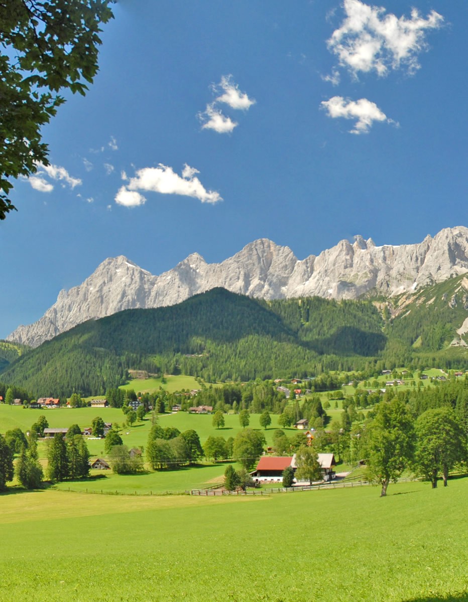 Blick auf Ramsau am Dachstein am Sonneplateau